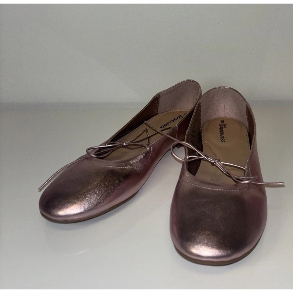 No Boundaries Rose Gold Metallic Ballet Flats Tie Detail Round Toe Shoes Size 9